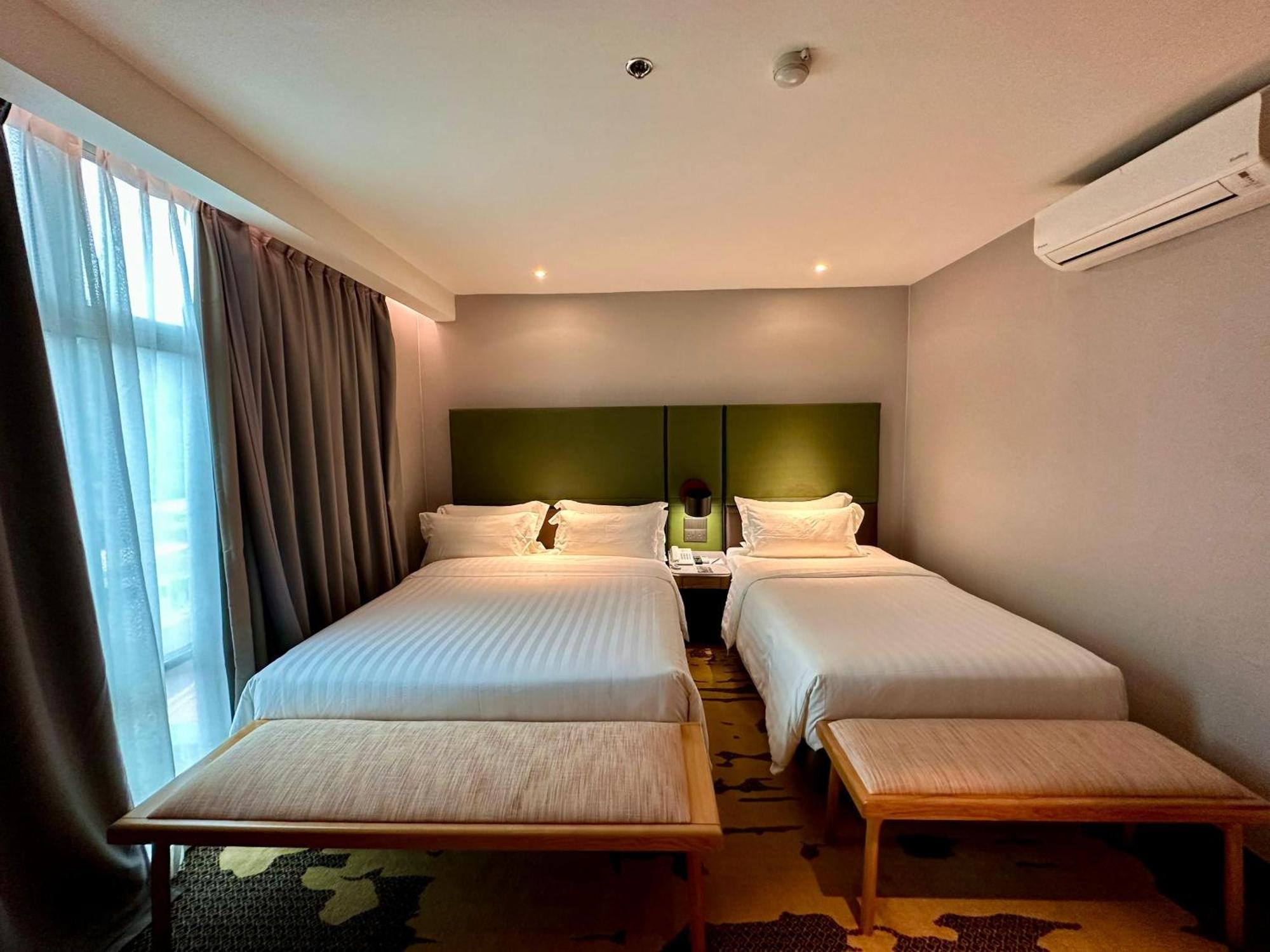 King Park Hotel Kota Kinabalu Zewnętrze zdjęcie