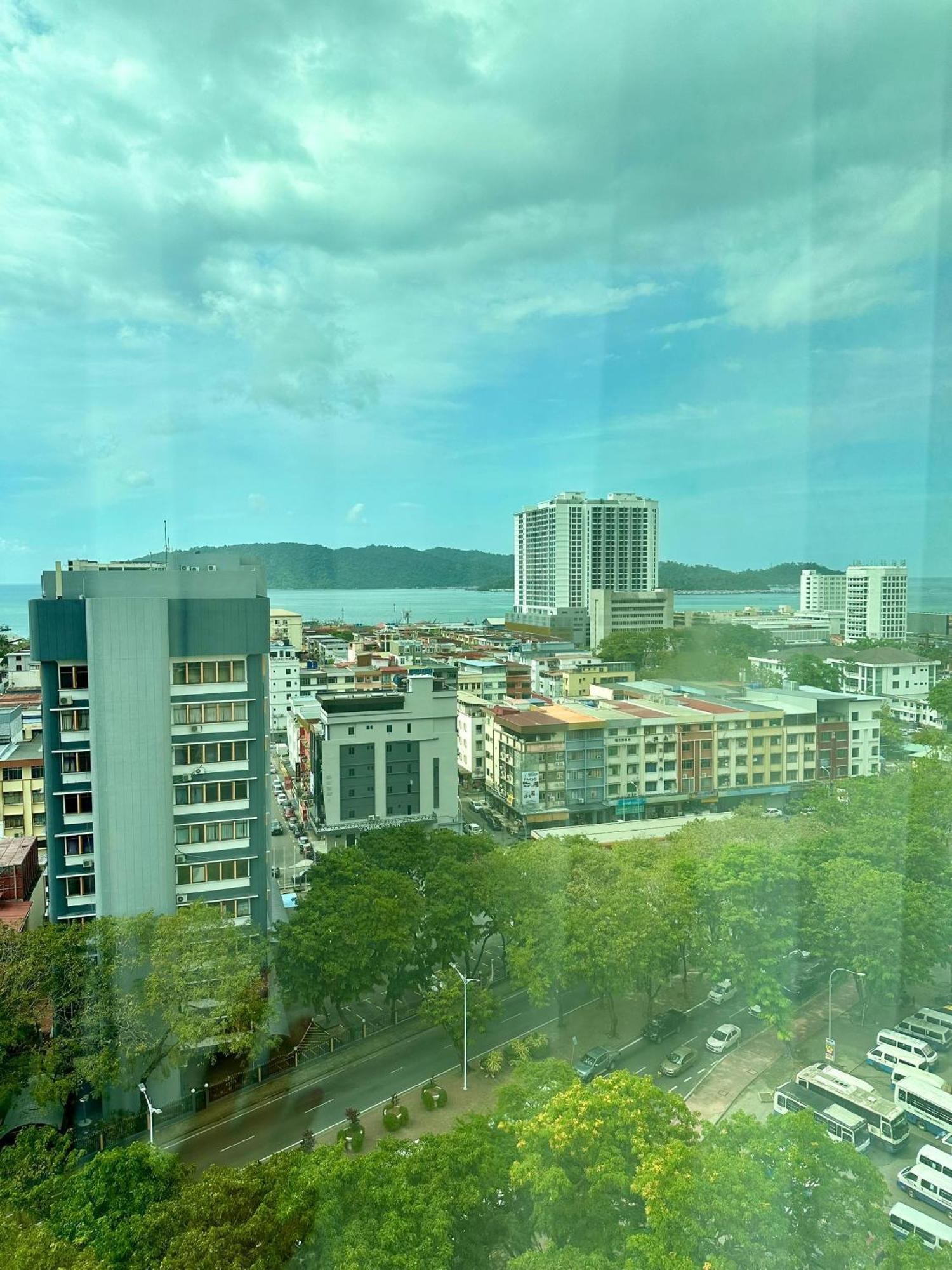 King Park Hotel Kota Kinabalu Zewnętrze zdjęcie