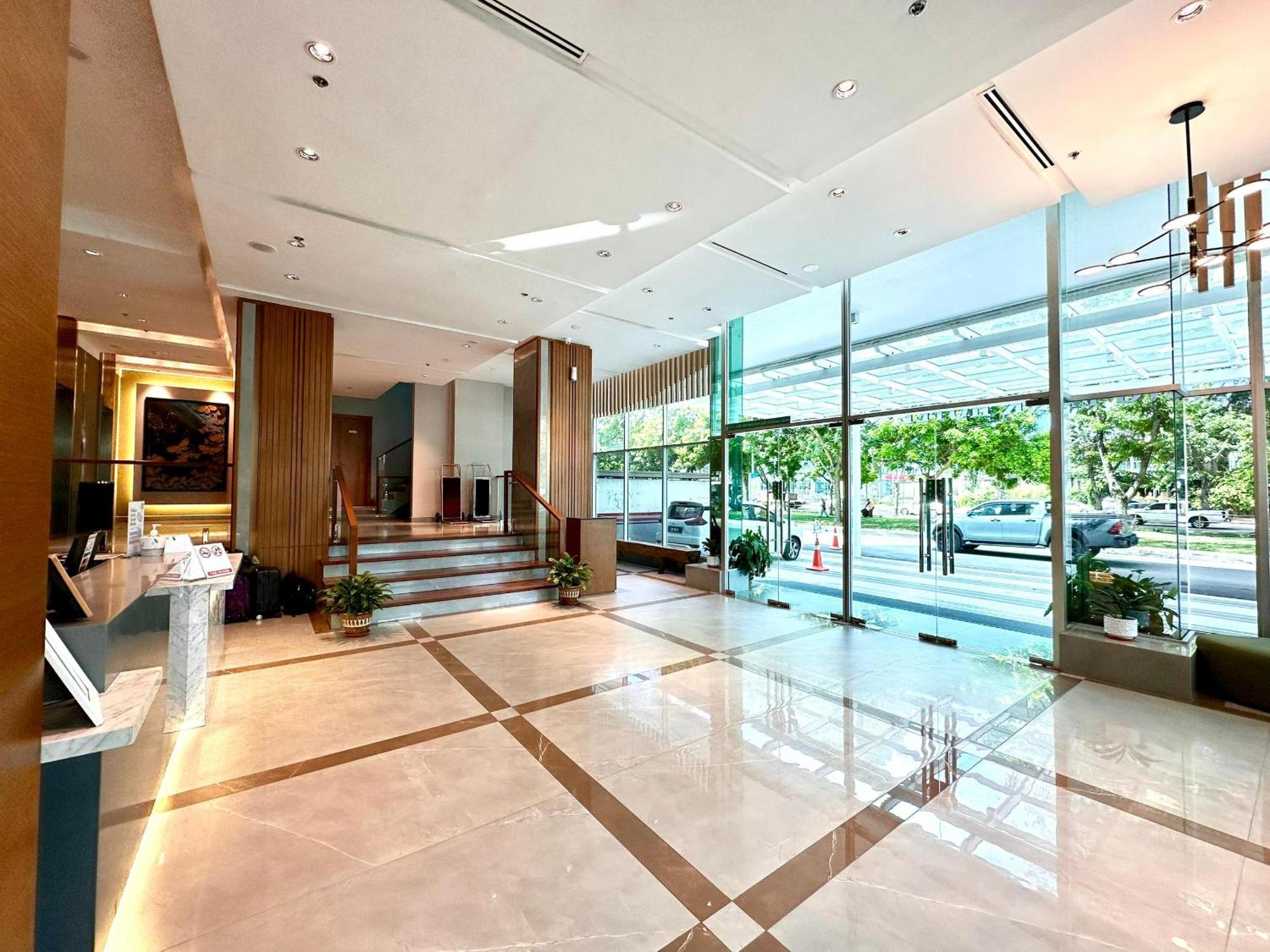 King Park Hotel Kota Kinabalu Zewnętrze zdjęcie